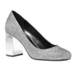 Michael Kors Porter Flex Pump. Beautiful Designer Wear with Silver Stones. Size7
